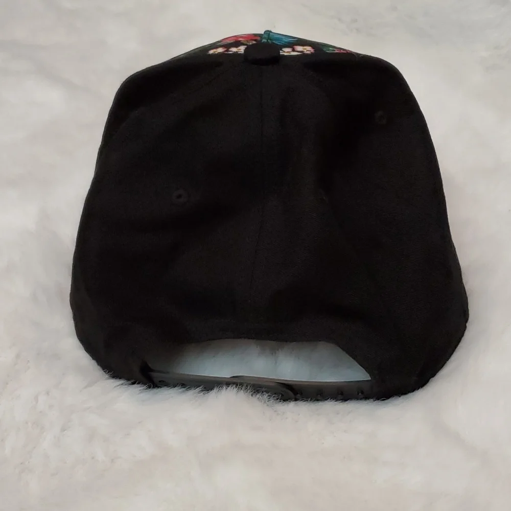 Sole Addiction Fresh Snap Back Floral Hat